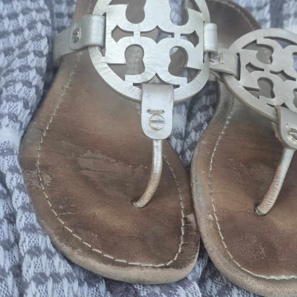 Tory Burch Miller distressed Sandal leather size 9.5 - Picture 2 of 6